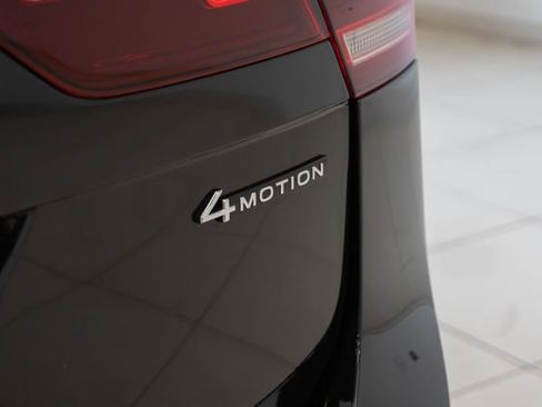 Used 2024 Volkswagen Tiguan SEL R-Line AWD/4WD image 13