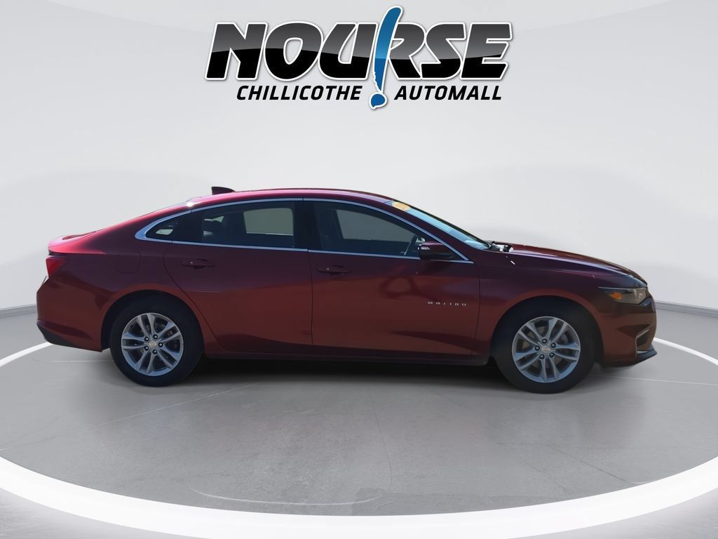 Used 2017 Chevrolet Malibu LT FWD image 9
