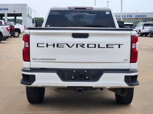 Used 2022 Chevrolet Silverado 2500 LT w/ Convenience Package AWD/4WD image 6