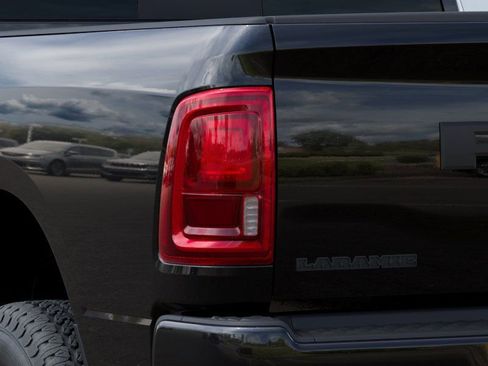 New 2026 RAM 3500 Laramie AWD/4WD image 9