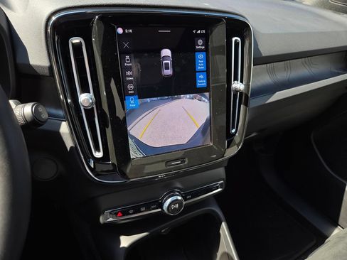 Certified 2023 Volvo XC40 Recharge Ultimate AWD/4WD image 27