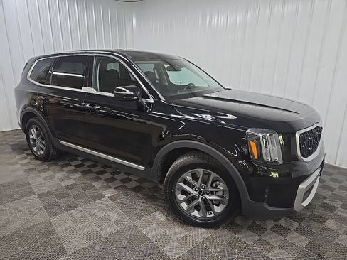 Used 2023 Kia Telluride LX AWD/4WD image 7