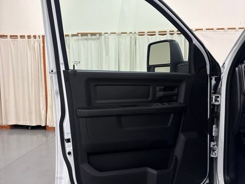 New 2026 RAM 2500 Tradesman AWD/4WD image 17