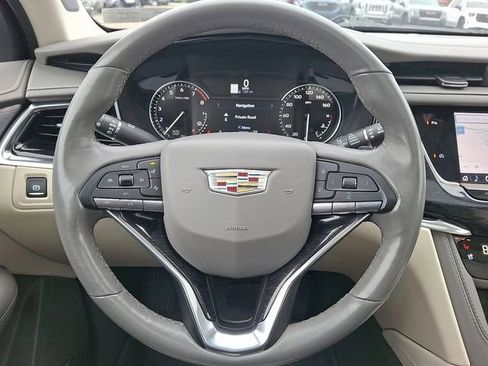 Used 2023 Cadillac XT6 Premium Luxury image 26