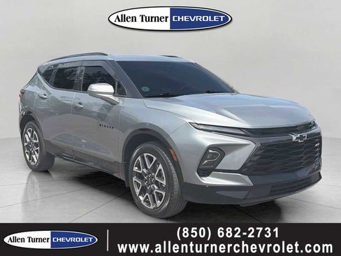 Used 2024 Chevrolet Blazer RS FWD image 1