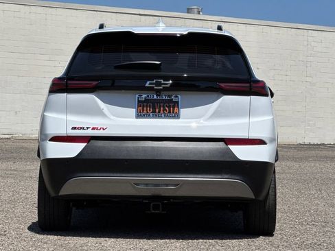 Certified 2023 Chevrolet Bolt EUV LT w/ Comfort Package FWD image 5