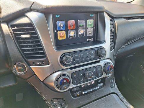 Used 2018 Chevrolet Suburban Premier image 13