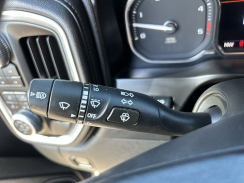 Used 2020 GMC Sierra 3500 Denali w/ Denali Ultimate Package image 24