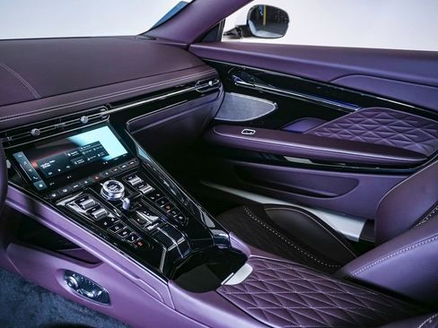 New 2024 Aston Martin DB12 Coupe image 25