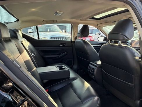 Used 2020 Nissan Altima 2.5 SL FWD image 15