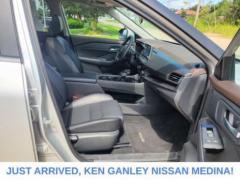 Certified 2023 Nissan Rogue SV w/ SV Premium B Package AWD/4WD image 21