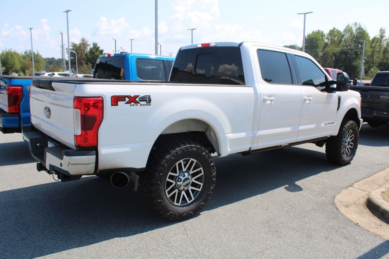 Used 2017 Ford F250 Lariat w/ Lariat Ultimate Package AWD/4WD image 6