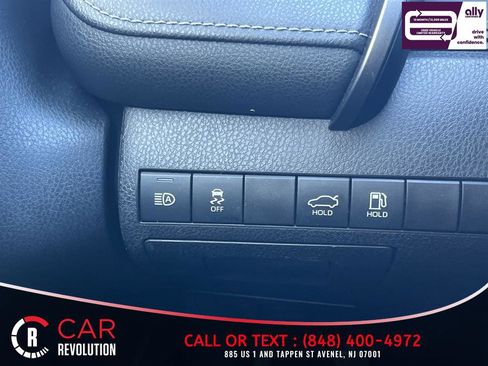 Used 2019 Toyota Camry SE FWD image 24
