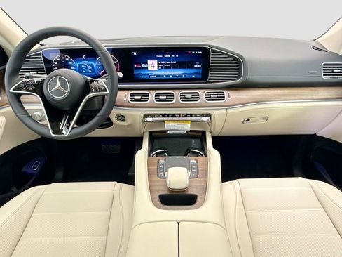 New 2026 Mercedes-Benz GLE 450 4MATIC Coupe image 13