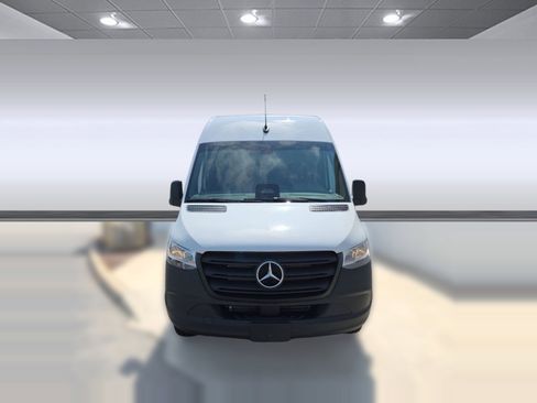New 2025 Mercedes-Benz Sprinter 2500 image 4