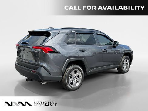 Used 2023 Toyota RAV4 XLE w/ Convenience Package FWD image 5