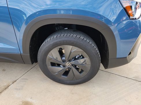 New 2026 Volkswagen Taos S image 9