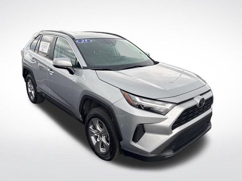 Certified 2025 Toyota RAV4 XLE AWD/4WD image 7