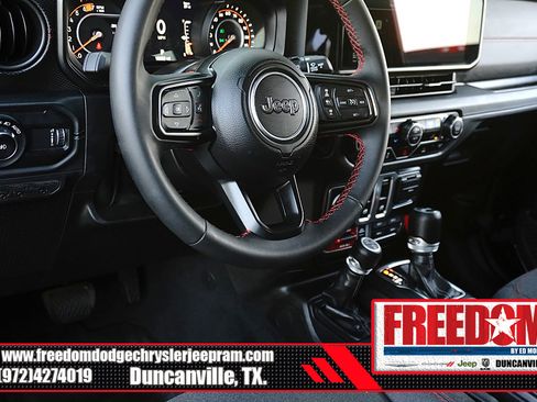 Used 2024 Jeep Wrangler Rubicon AWD/4WD image 22
