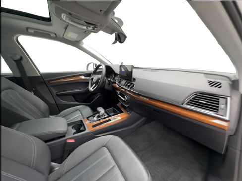Used 2023 Audi Q5 2.0T Premium w/ Convenience Package AWD/4WD image 33
