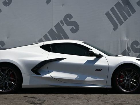 Used 2023 Chevrolet Corvette Stingray Premium Cpe w/ Z51 Performance Package RWD image 4
