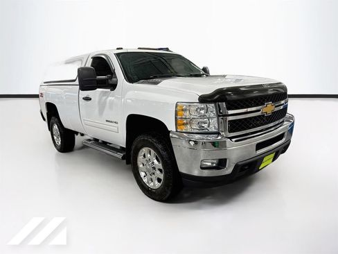 Used 2012 Chevrolet Silverado 2500 LT w/ Interior Plus Package AWD/4WD image 3