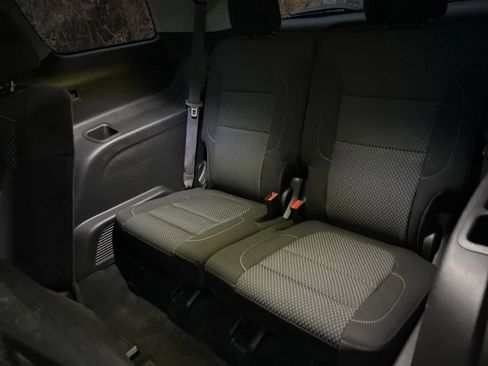 Used 2020 GMC Acadia SLE image 18