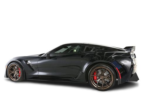 Used 2017 Chevrolet Corvette Z06 w/ Z07 Performance Package RWD image 11