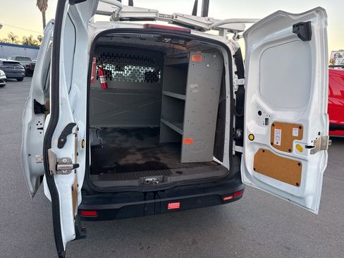 Used 2022 Ford Transit Connect XL image 17