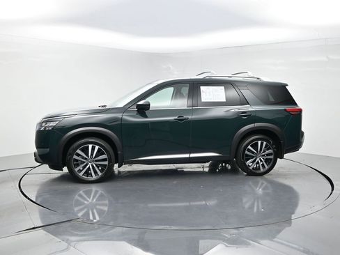 Used 2025 Nissan Pathfinder Platinum w/ Cargo Package AWD/4WD image 3