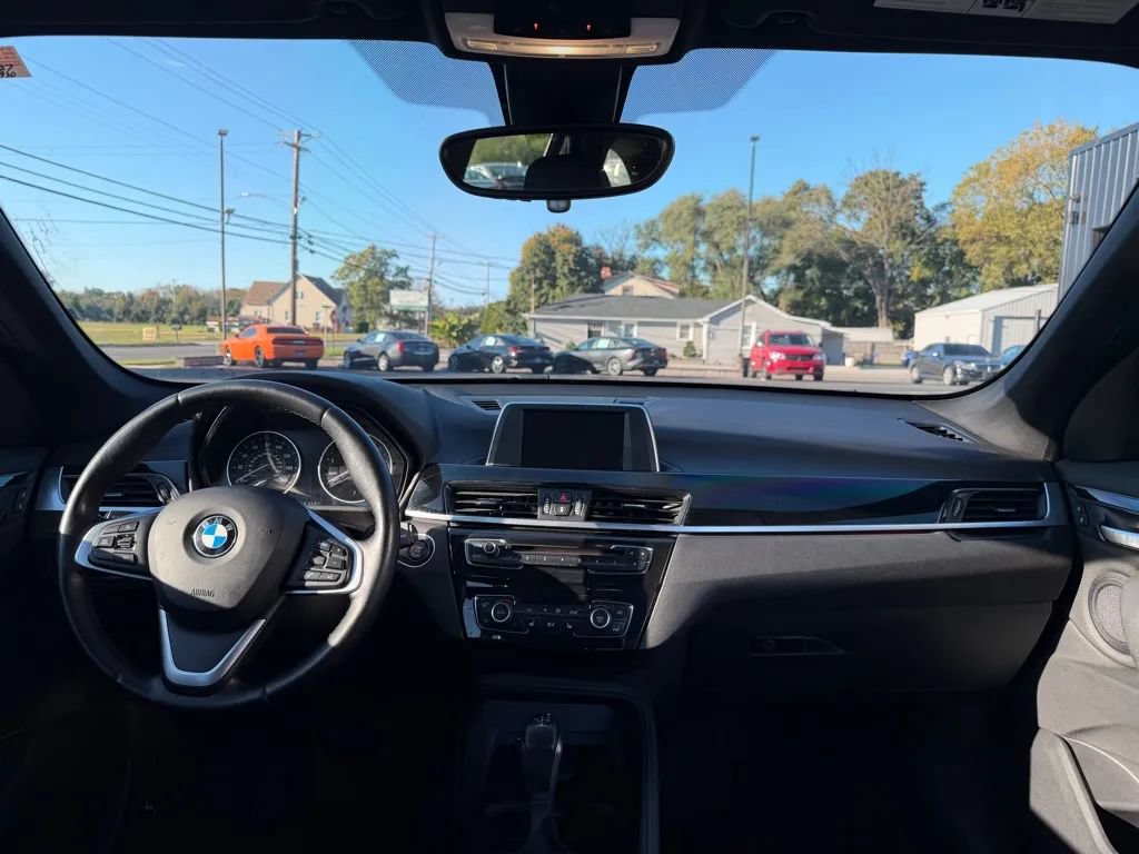 Used 2017 BMW X1 xDrive28i AWD/4WD image 9