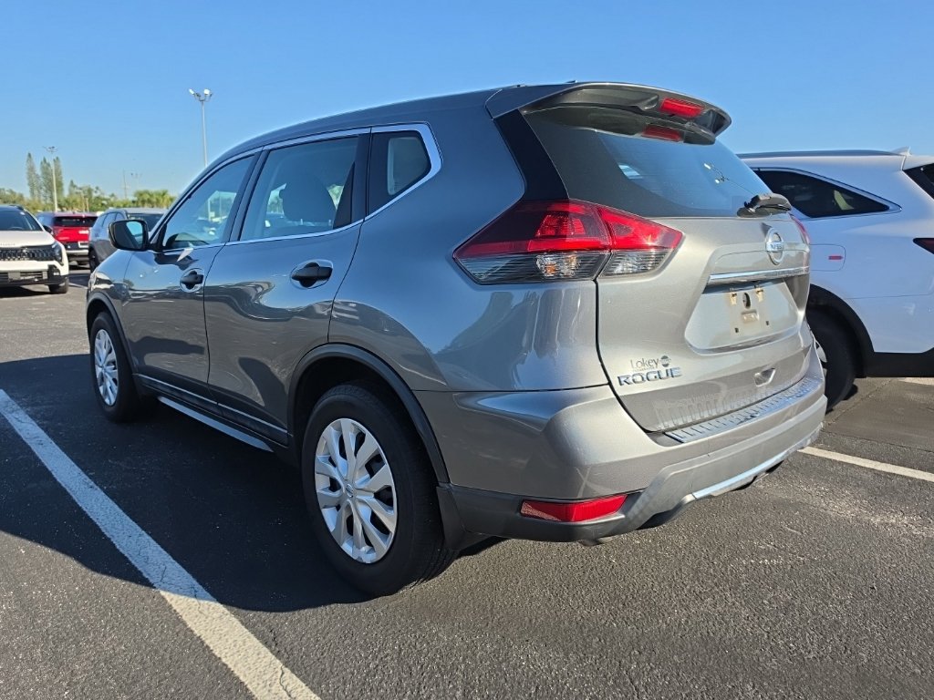 Used 2020 Nissan Rogue S FWD image 13