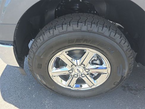 Used 2024 Ford F150 XLT w/ FX4 Off-Road Package image 10