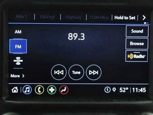 Used 2021 Chevrolet Silverado 1500 RST w/ Redline Edition AWD/4WD image 28