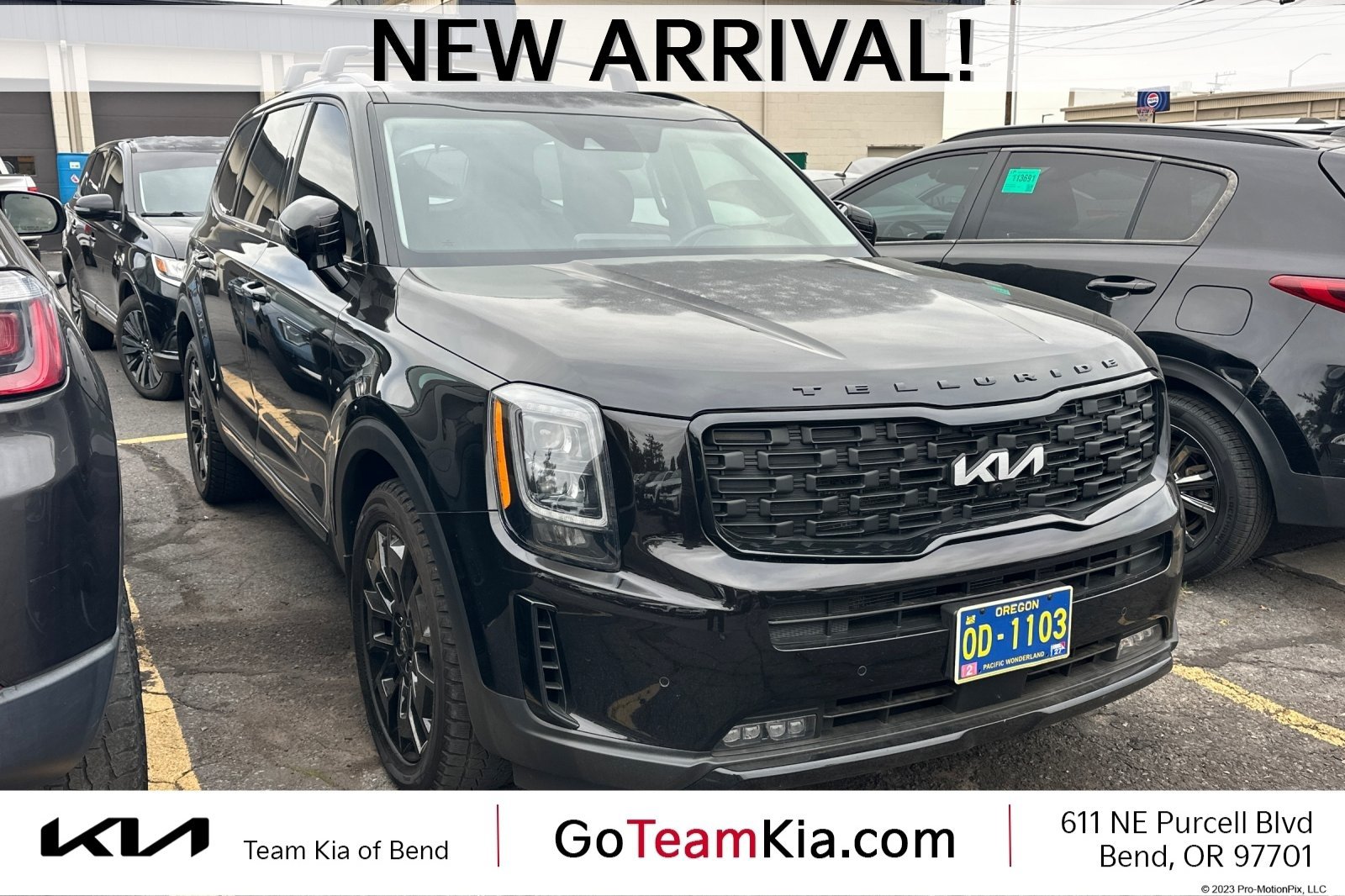 Used 2022 Kia Telluride SX w/ Nightfall Edition Package AWD/4WD image 1