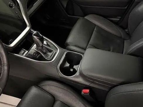 Used 2024 Subaru Outback Touring XT image 6