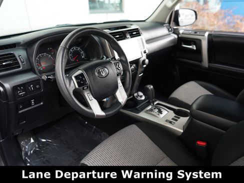 Used 2020 Toyota 4Runner SR5 image 4