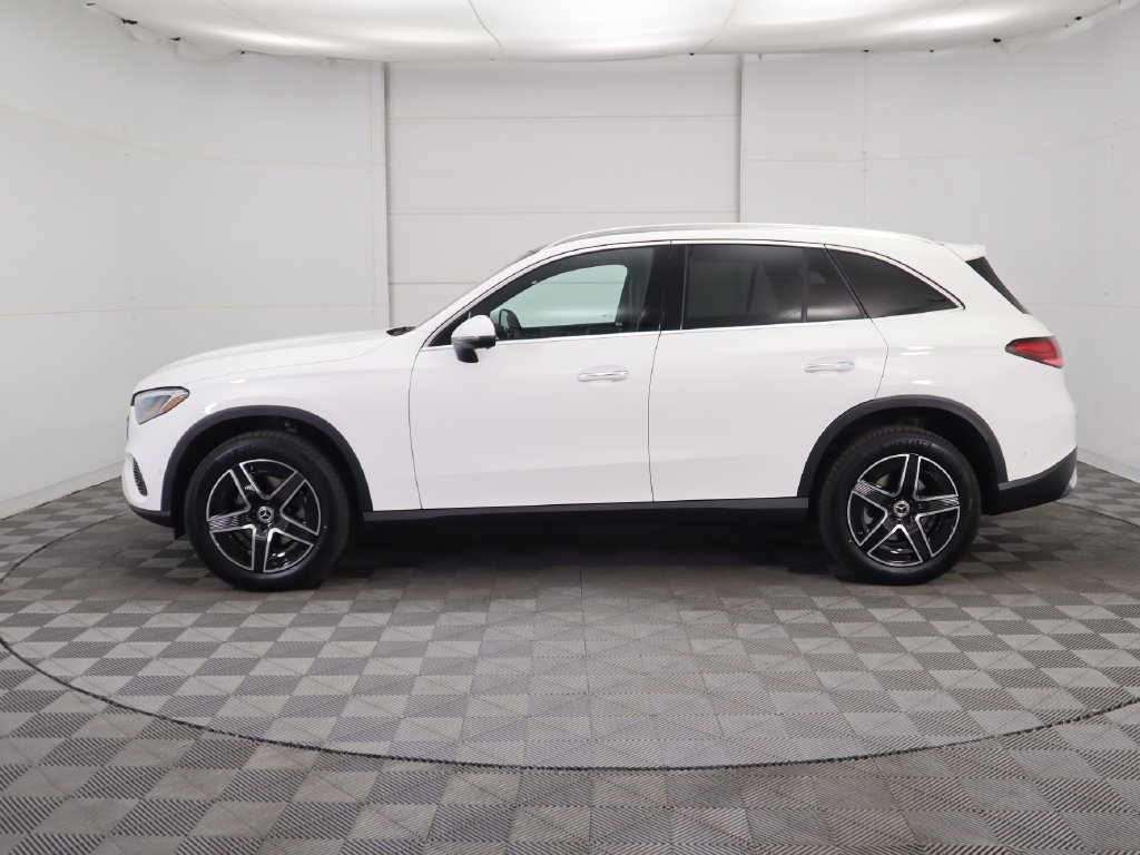 Certified 2026 Mercedes-Benz GLC 300 image 8