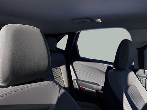 Used 2022 Ford Escape SE w/ SE Sport Appearance Package image 15