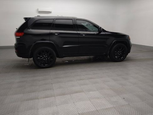 Used 2019 Jeep Grand Cherokee Altitude AWD/4WD image 10
