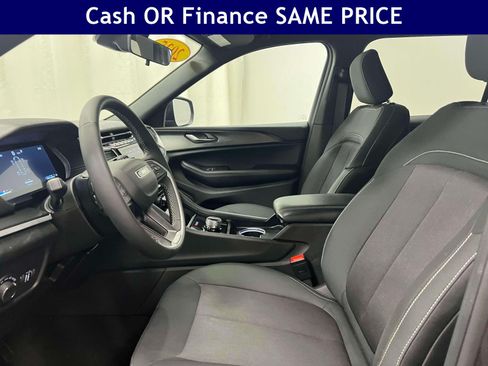 Used 2025 Jeep Grand Cherokee L Laredo AWD/4WD image 19