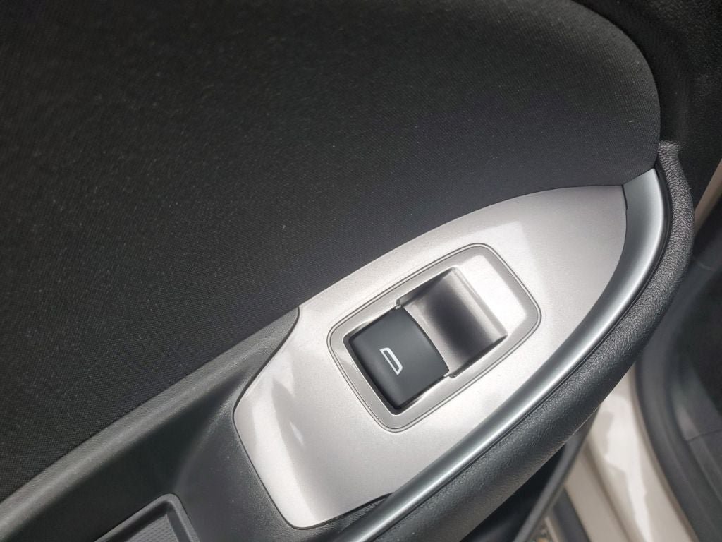 Used 2024 Chevrolet Malibu LT FWD image 38