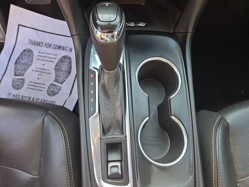 Used 2019 Chevrolet Equinox Premier w/ Premier True North Edition AWD/4WD image 21