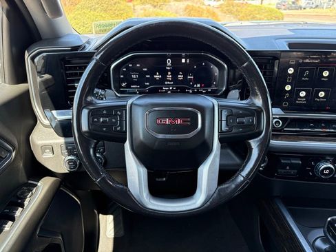 Used 2022 GMC Sierra 1500 Elevation image 25