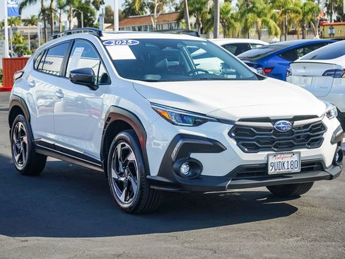 Used 2025 Subaru Crosstrek 2.5i Limited w/ Crosstrek Mirror Package image 3