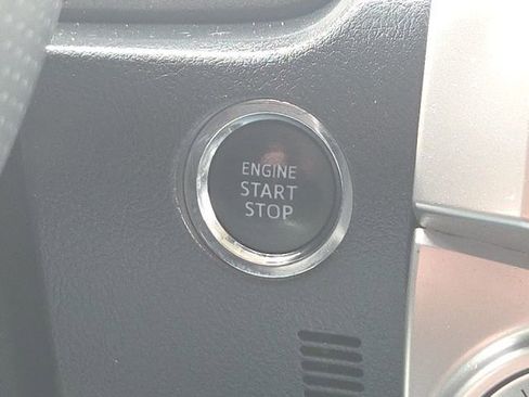 Used 2021 Toyota 4Runner SR5 image 45