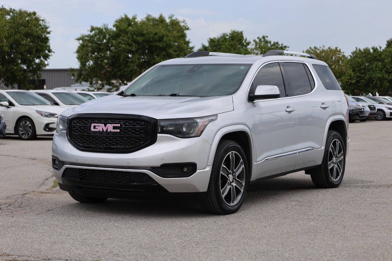 Used 2018 GMC Acadia Denali w/ Technology Package AWD/4WD image 6