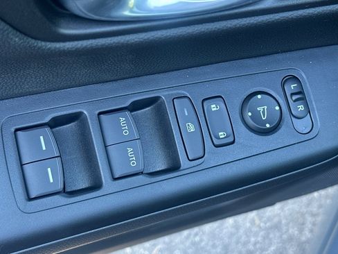 Used 2026 Honda CR-V TrailSport image 11