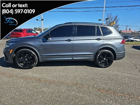 Certified 2023 Volkswagen Tiguan SE R-Line image 1