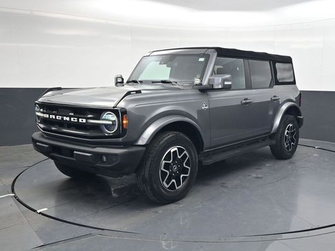 Used 2021 Ford Bronco Outer Banks AWD/4WD image 8